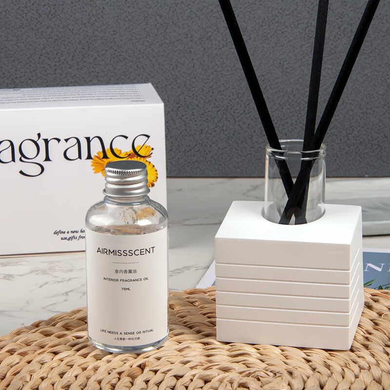 當(dāng)香氣遇見(jiàn)食欲 淺談Airmiss Scent無(wú)火香薰精油在飲食輔助中的可能角色